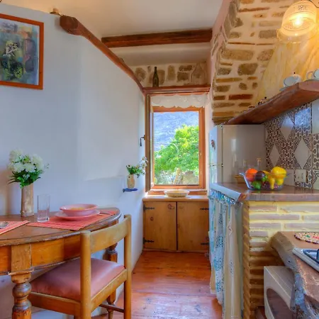 85ap Medieval Loft