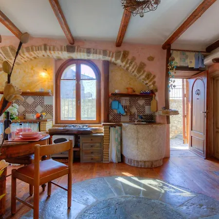 85ap Medieval Loft *